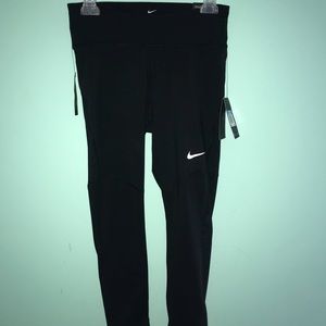 Nike crop leggings